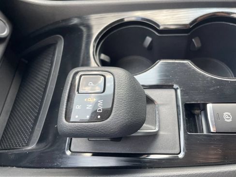 Certified 2023 Nissan Rogue SV w/ SV Premium Package AWD/4WD image 18
