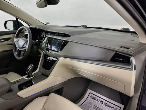 Used 2018 Cadillac XT5 Luxury w/ Driver Awareness Package FWD image 34