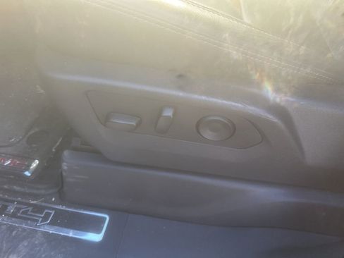 Used 2025 GMC Sierra 2500 AT4 w/ AT4 Premium Plus Package AWD/4WD image 18