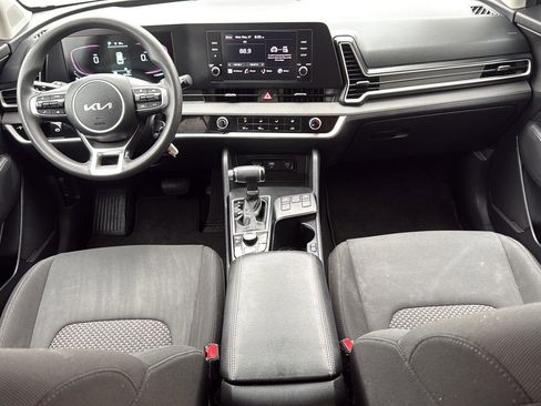 Used 2023 Kia Sportage LX AWD/4WD image 43