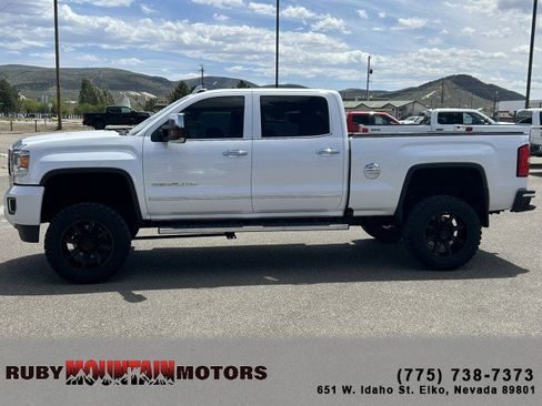 Used 2018 GMC Sierra 2500 Denali AWD/4WD image 4