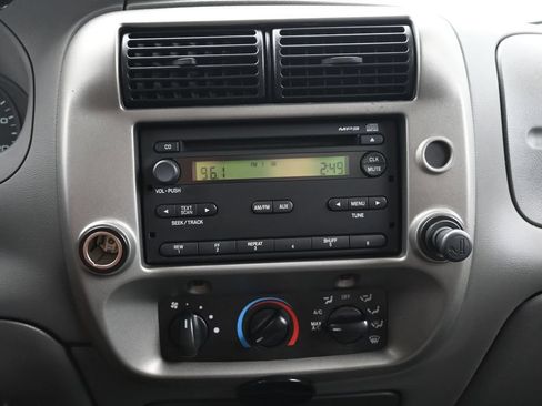 Used 2011 Ford Ranger XLT w/ Bright Trim Group RWD image 18