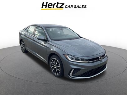 Used 2025 Volkswagen Jetta SE