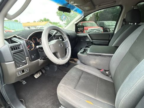 Used 2008 Nissan Titan LE AWD/4WD image 8
