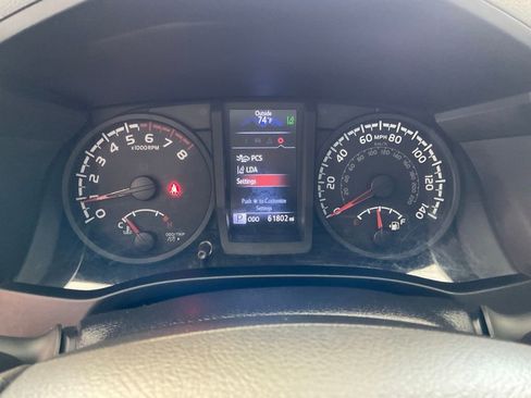 Used 2019 Toyota Tacoma SR w/ SR Convenience Package RWD image 14