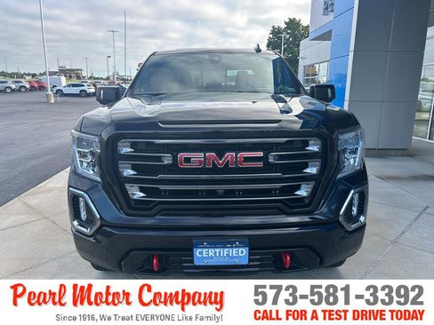 Used 2020 GMC Sierra 1500 AT4 w/ AT4 Premium Package image 2