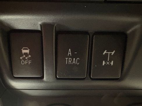 Certified 2019 Toyota 4Runner TRD Off-Road Premium image 13