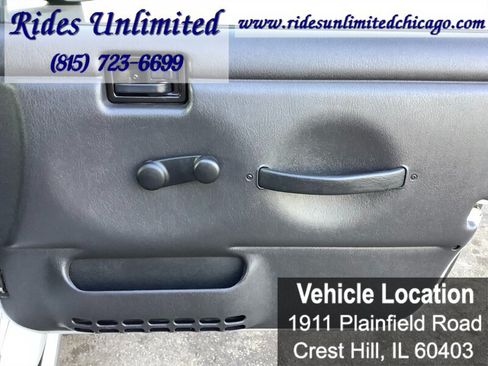 Used 2005 Jeep Wrangler Unlimited AWD/4WD image 23