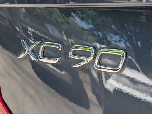 Used 2023 Volvo XC90 B6 Plus AWD/4WD image 11