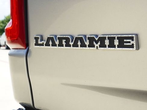 Used 2025 RAM 1500 Laramie w/ Sport Appearance Package AWD/4WD image 10