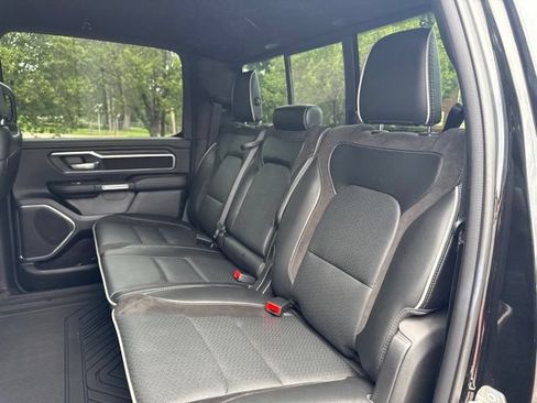 Used 2025 RAM 1500 Laramie AWD/4WD image 11