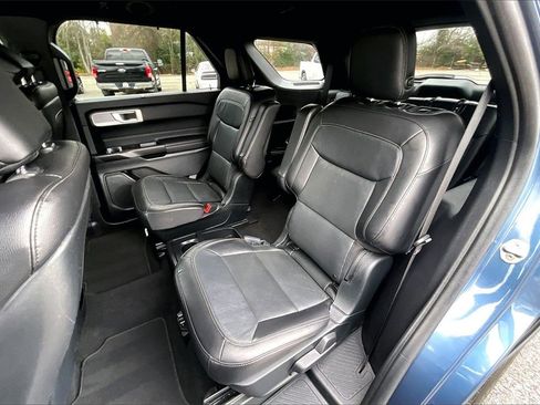 Used 2020 Ford Explorer Limited image 19