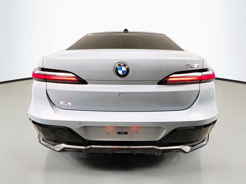 Used 2024 BMW 740i RWD image 6