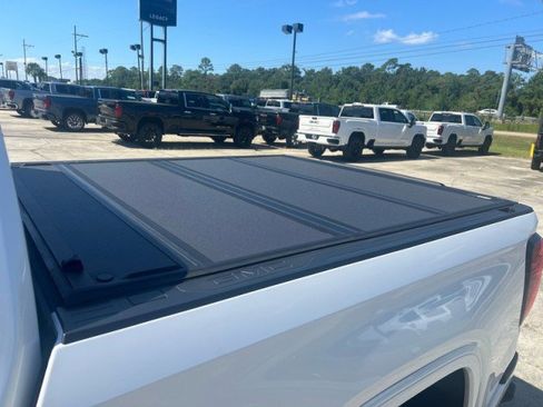 Used 2024 GMC Sierra 1500 Denali image 7