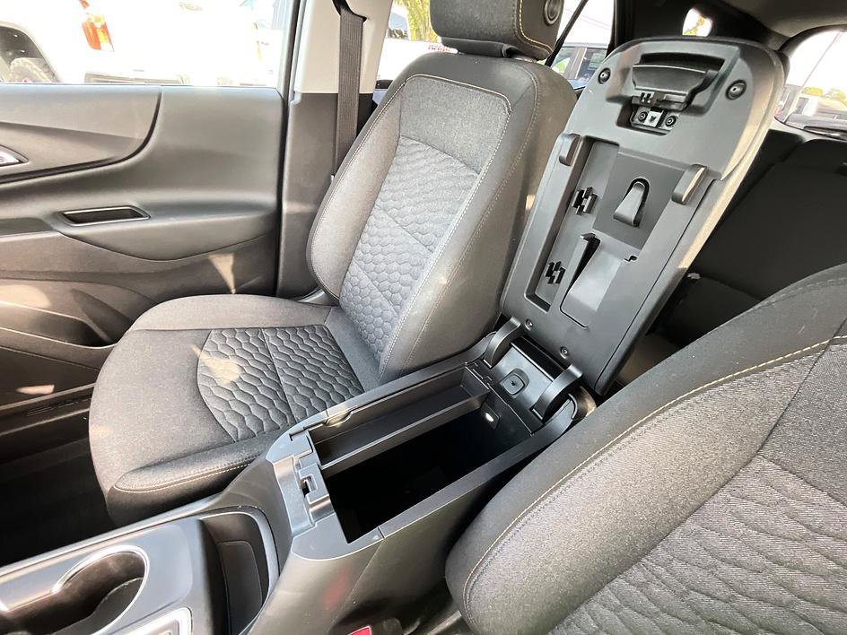 Used 2021 Chevrolet Equinox LT FWD image 28