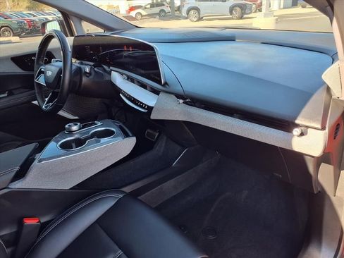 Used 2025 Cadillac Optiq Sport 1 image 19