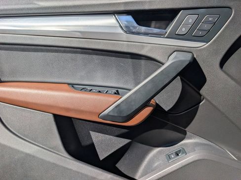 Used 2018 Audi Q5 2.0T Premium Plus w/ Premium Plus Package image 15