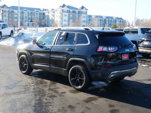 Used 2020 Jeep Cherokee Limited image 3