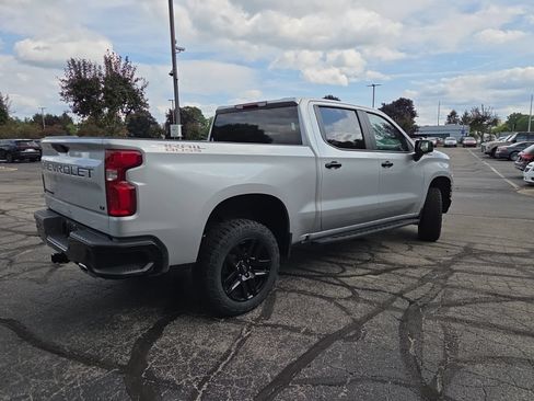 Used 2022 Chevrolet Silverado 1500 LT Trail Boss w/ Safety Package AWD/4WD image 8