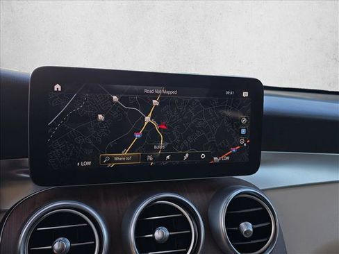 Used 2022 Mercedes-Benz GLC 300 4MATIC w/ Multimedia Package Lite image 14