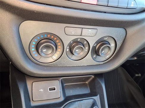 Used 2021 RAM ProMaster City Wagon image 18