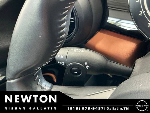 Used 2023 MINI Cooper S w/ Signature Upholstery Package FWD image 38