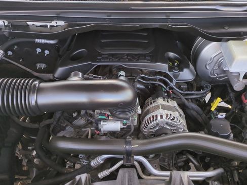 Used 2022 RAM 1500 Laramie AWD/4WD image 26