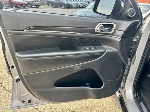 Used 2015 Jeep Grand Cherokee Limited image 9