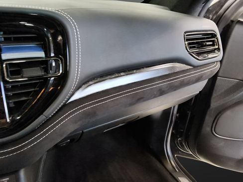 Used 2022 Dodge Durango SRT w/ SRT Interior Appearance Group AWD/4WD image 28