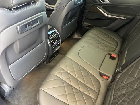 Used 2023 BMW X5 xDrive40i w/ Premium Package AWD/4WD image 14