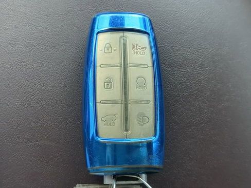 Used 2024 Genesis GV70 2.5T w/ Advanced Package image 29