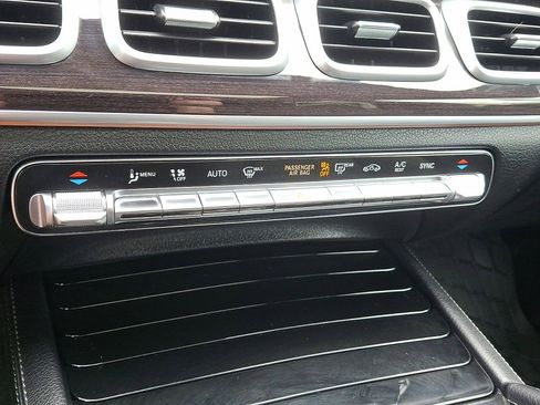 Used 2022 Mercedes-Benz GLE 350 4MATIC image 24