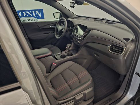 Used 2024 Chevrolet Equinox RS FWD image 24