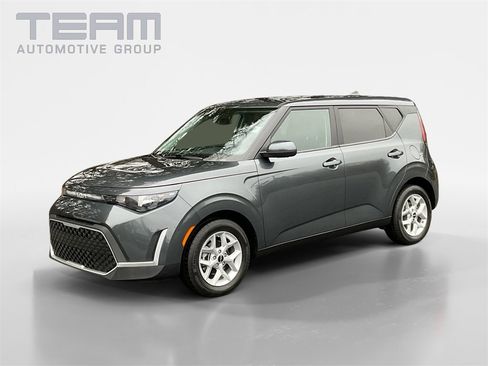 Used 2024 Kia Soul LX w/ Option Group 015 image 3