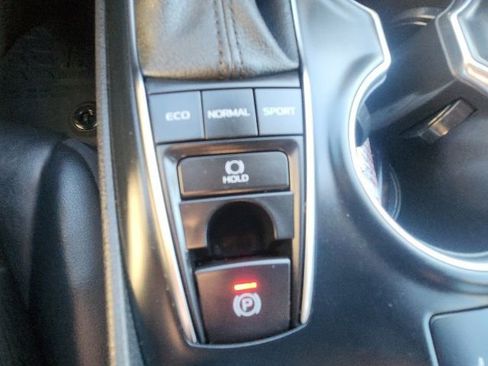 Used 2020 Toyota Camry XSE image 44