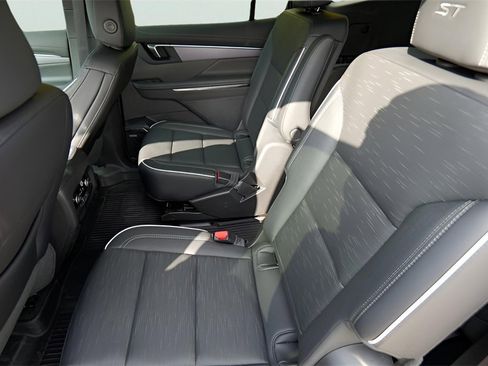 New 2025 Buick Enclave Sport Touring w/ Super Cruise Package image 23