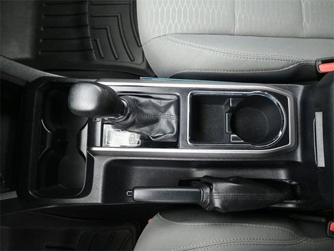 Used 2017 Toyota Tacoma SR5 image 26