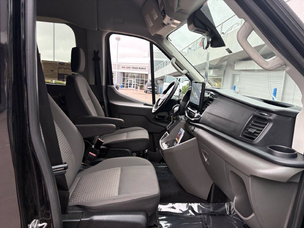 Used 2024 Ford Transit 350 XLT w/ Livery Package RWD image 33