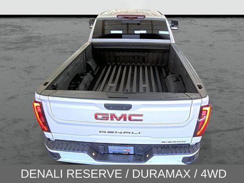 Used 2024 GMC Sierra 2500 Denali w/ Denali Reserve Package AWD/4WD image 3