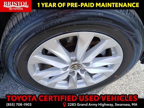 Certified 2022 Toyota Corolla Cross LE image 7