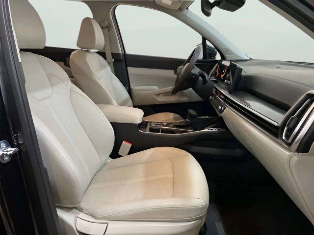 Used 2025 Kia Sorento S AWD/4WD image 24