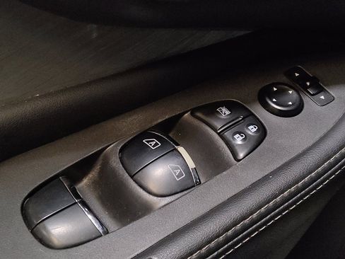 Used 2017 Nissan Murano Platinum w/ Platinum Technology Package image 27