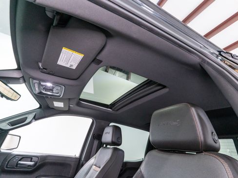 Used 2019 GMC Sierra 1500 AT4 w/ AT4 Premium Package AWD/4WD image 18