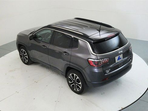 Used 2022 Jeep Compass Limited image 15