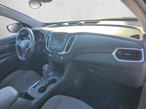 Used 2022 Chevrolet Equinox LT FWD image 26