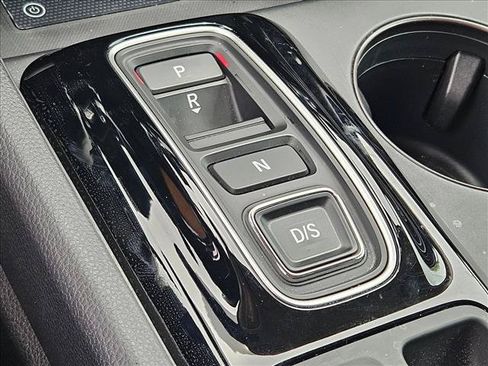 Used 2024 Honda Pilot EX-L image 11
