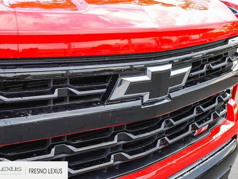 Used 2024 Chevrolet Silverado 1500 LT Trail Boss w/ Convenience Package II AWD/4WD image 11