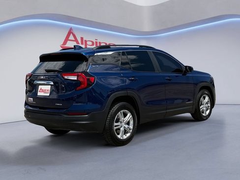 Used 2022 GMC Terrain SLE w/ Driver Convenience Package AWD/4WD image 5
