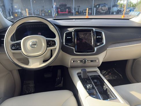 Used 2024 Volvo XC90 T8 Plus w/ Protection Package AWD/4WD image 4