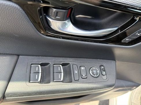 Used 2023 Honda CR-V Sport Touring image 9